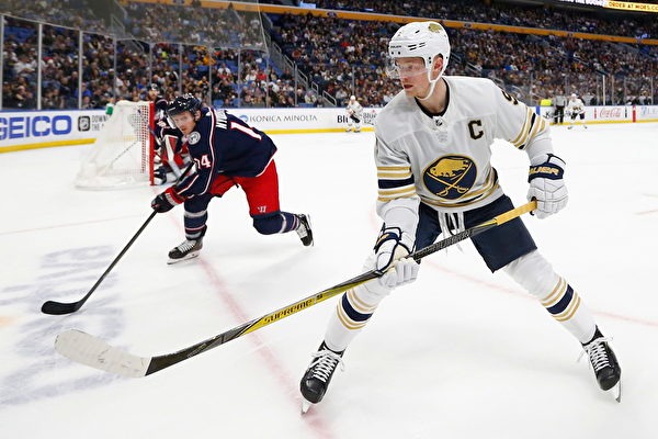 西甲半场：亚当斯门前造险，瓦伦西亚暂0-0塞维利亚